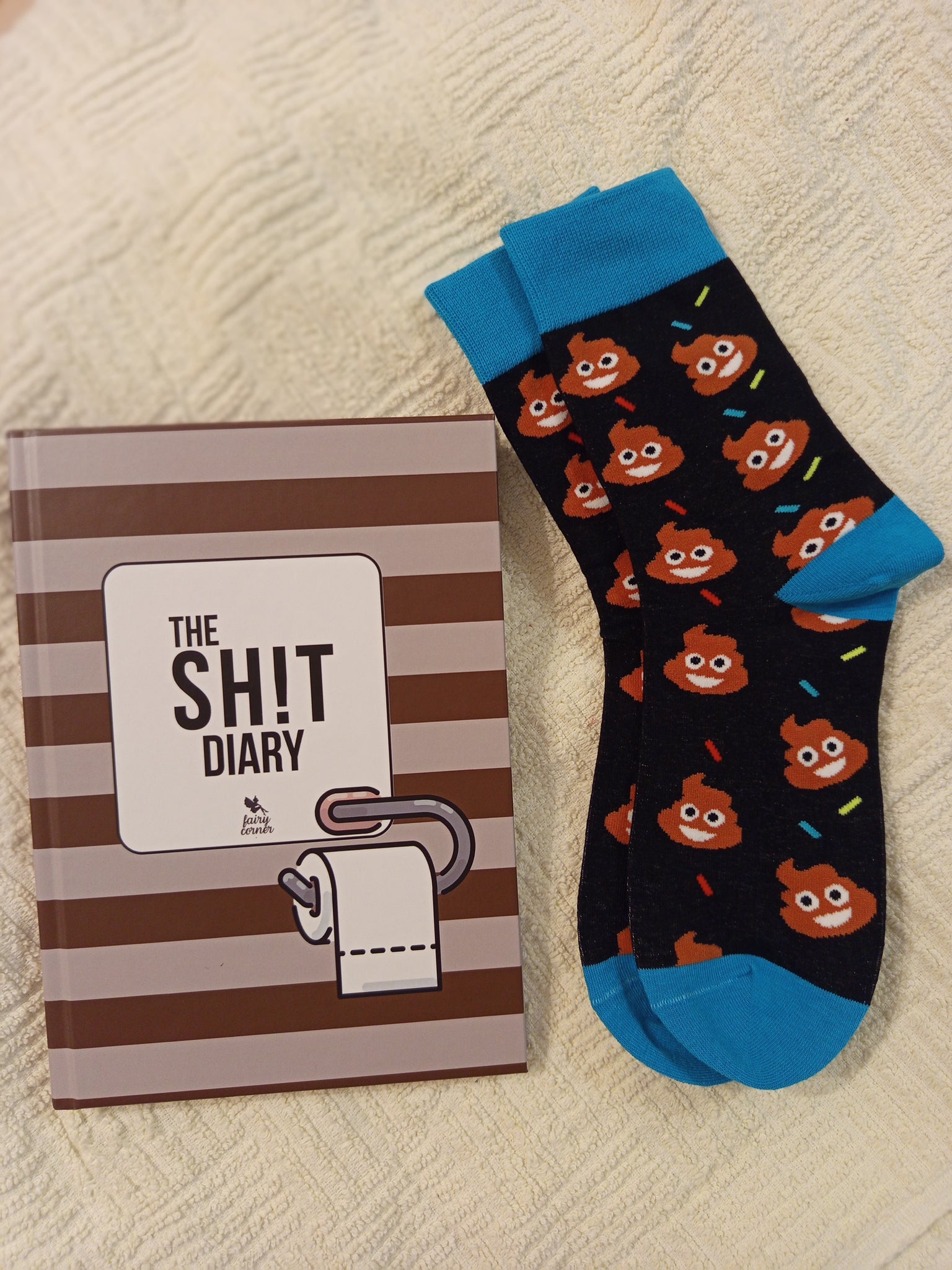 The Sh!t Diary + čarape